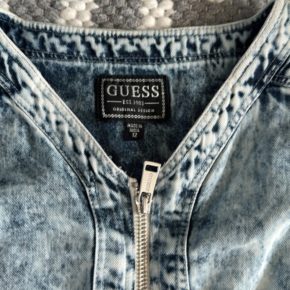 🍍VINTAGE GUESS STONE WASHED ONE PIECE SKIRT🍍pit to pit 16”🍍length 30”🍍sz 12 - Picture 2 of 4